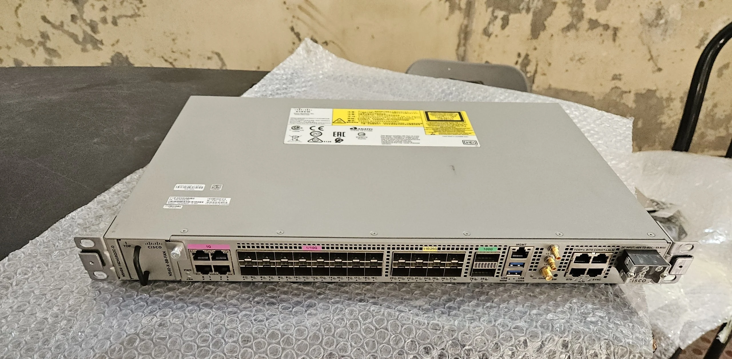 Cisco N540X-16Z4G8Q2C-D Router thumbnail 4