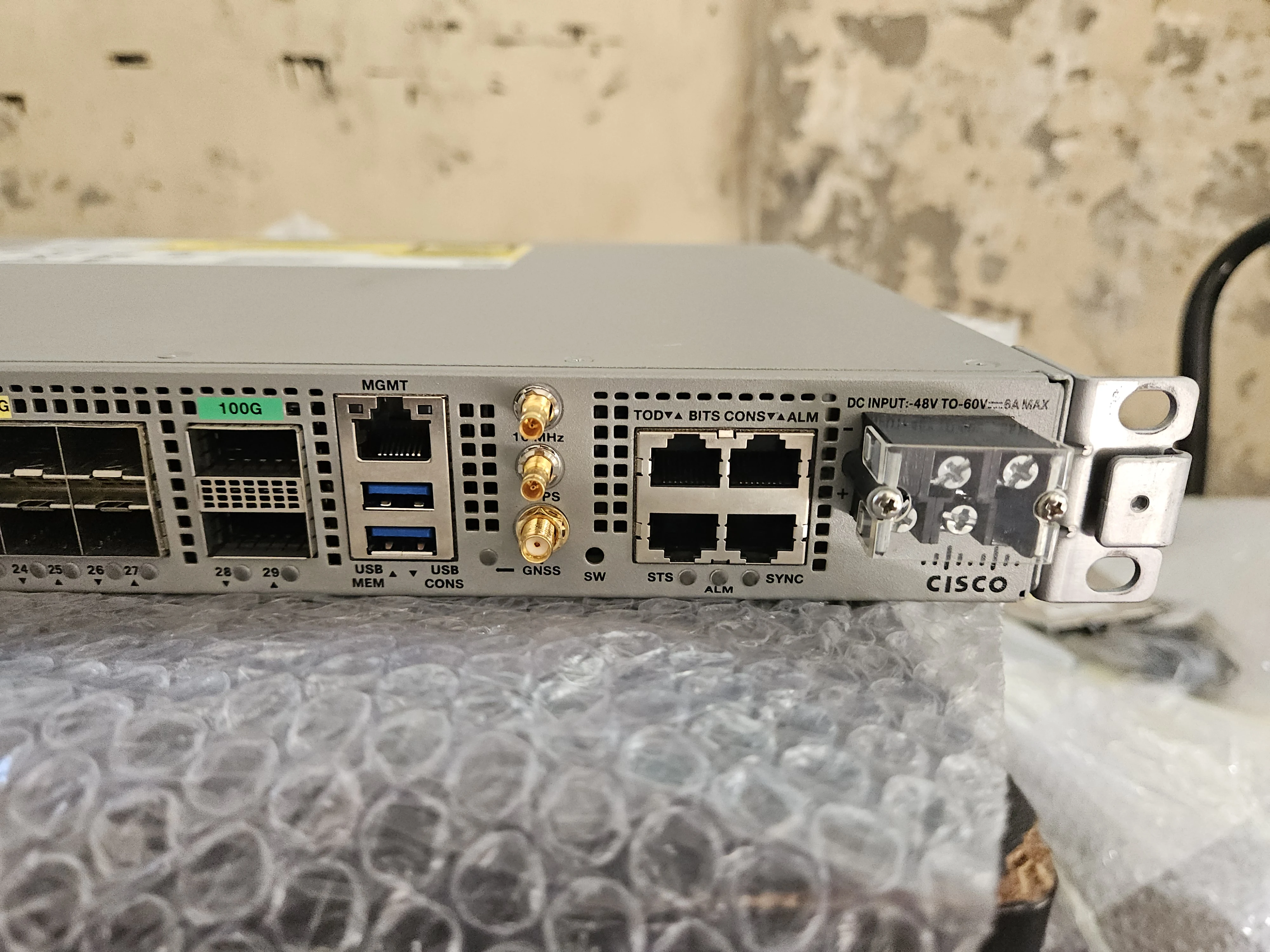 Cisco N540X-16Z4G8Q2C-D Router thumbnail 6