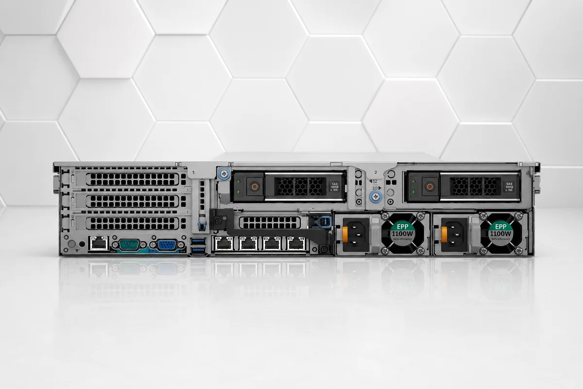Dell PowerEdge R740 2U Rack Server thumbnail 3