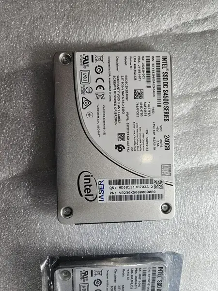 Intel SSD DC S4500 Series 240GB SATA Enterprise SSD