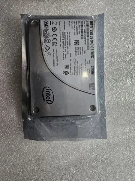 Intel SSD DC S4500 Series 240GB SATA Enterprise SSD