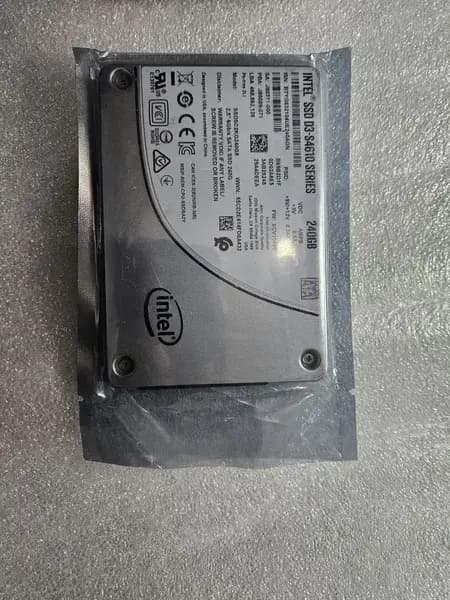 Intel SSD DC S4500 Series 240GB SATA Enterprise SSD